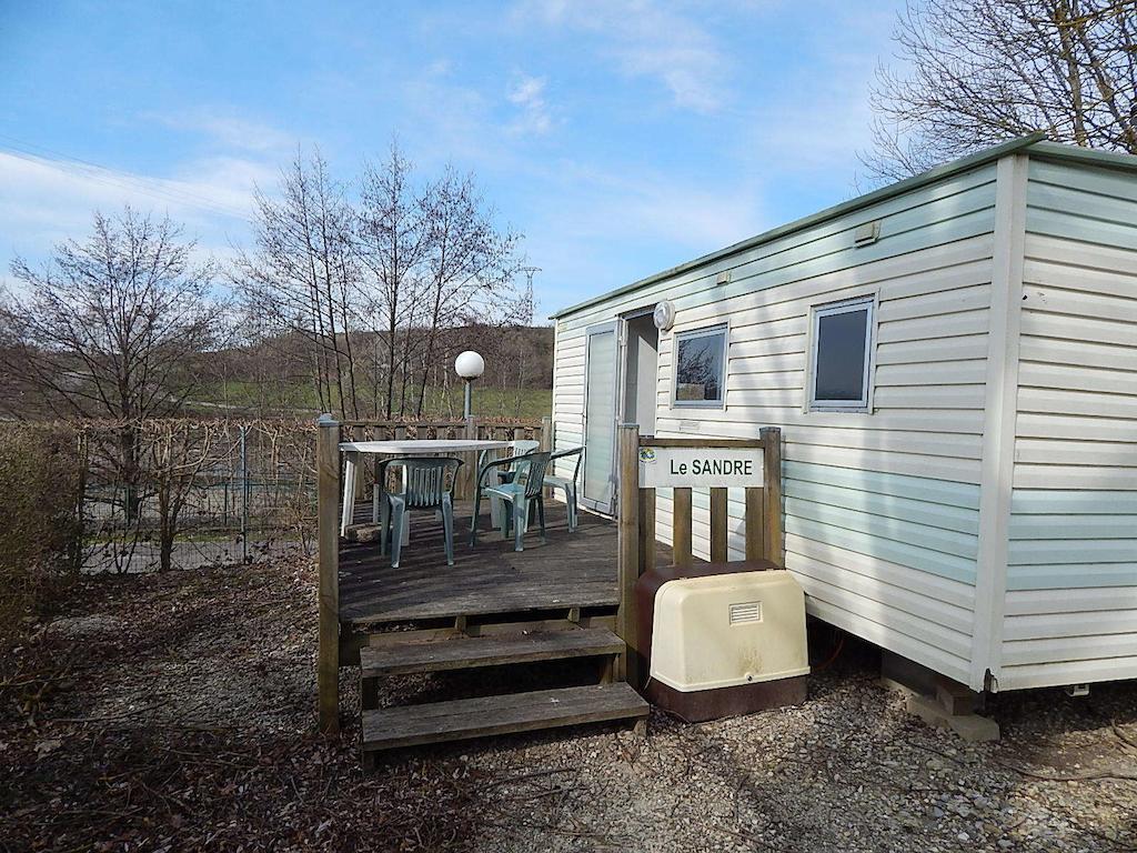 Camping Du Moulin Meyrieu-les-Etangs Ruang foto
