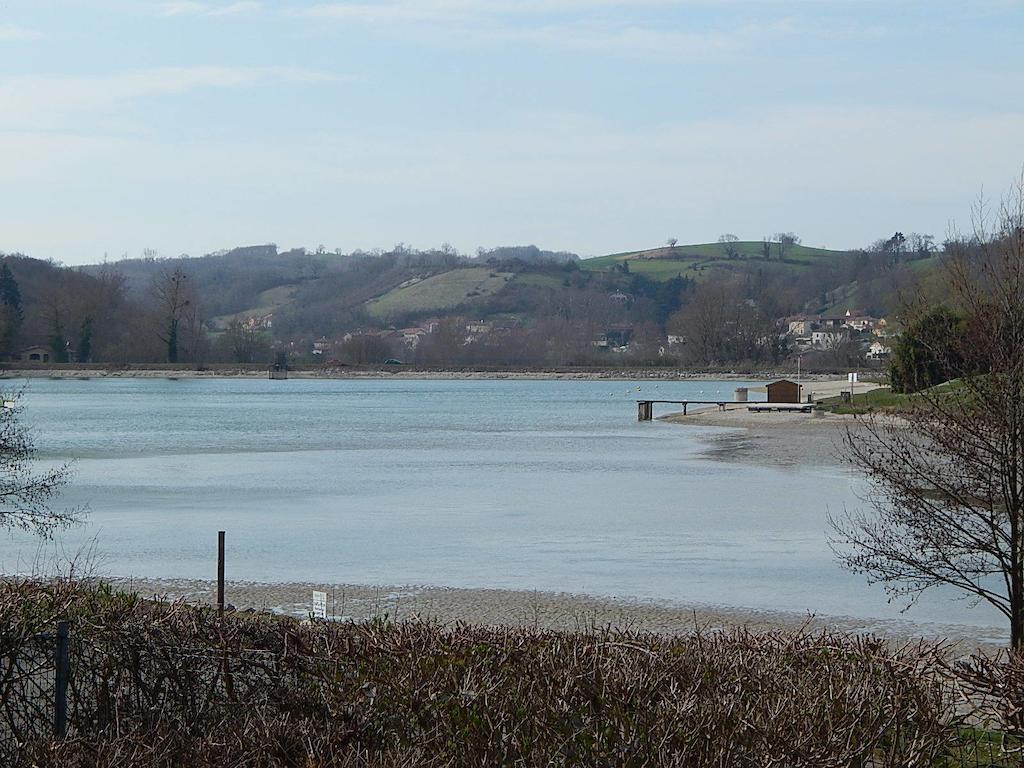 Camping Du Moulin Meyrieu-les-Etangs Bagian luar foto